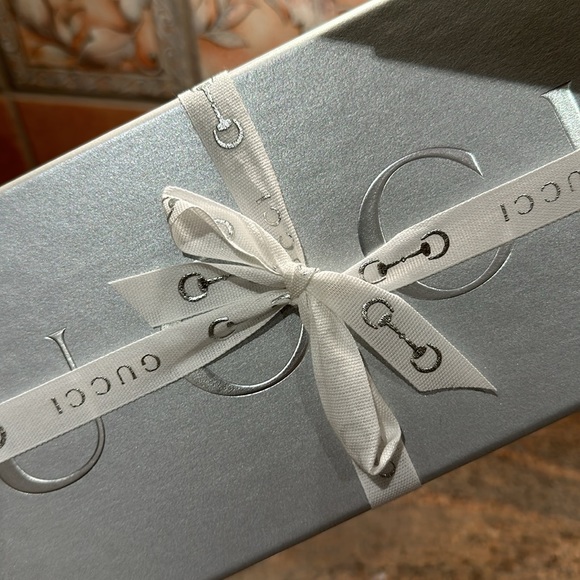 Gucci Holiday Stationary - Picture 2 of 10